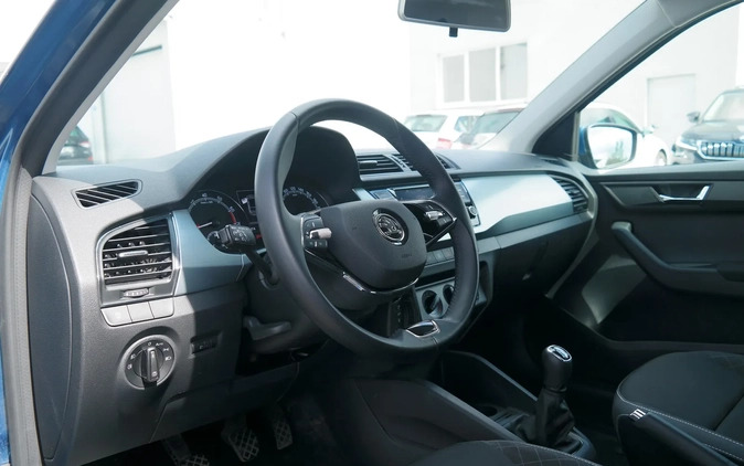 Skoda Fabia cena 59900 przebieg: 26374, rok produkcji 2021 z Tykocin małe 352